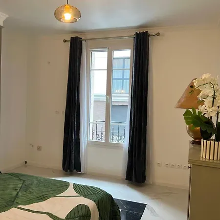 La Maison Montesquieu Cosy & Proche Paris Apartment *